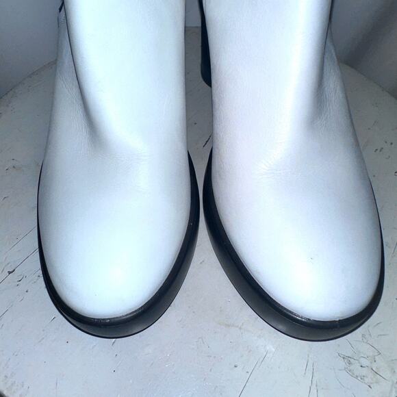 ECCO Shape Sculpted Motion 55 Womens Size 9.5 US 40 EU White Leather Chelsea - Picture 13 of 13